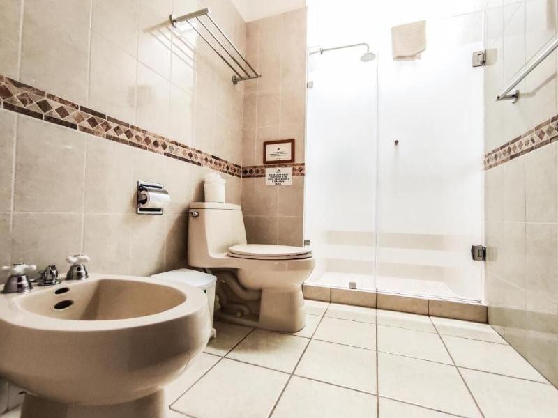 La Buena Vibra Retreat And Spa Hotel image