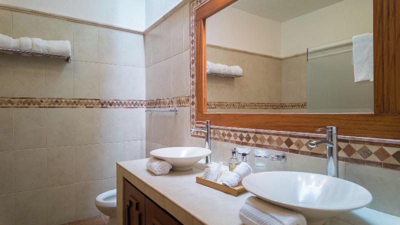 La Buena Vibra Retreat And Spa Hotel image