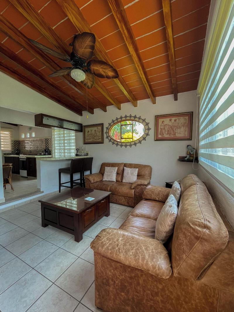 La Buena Vibra Retreat And Spa Hotel image