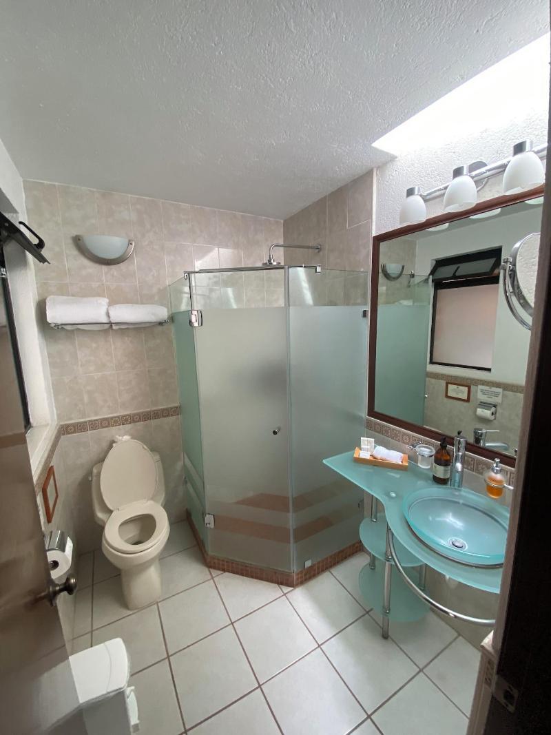 La Buena Vibra Retreat And Spa Hotel image