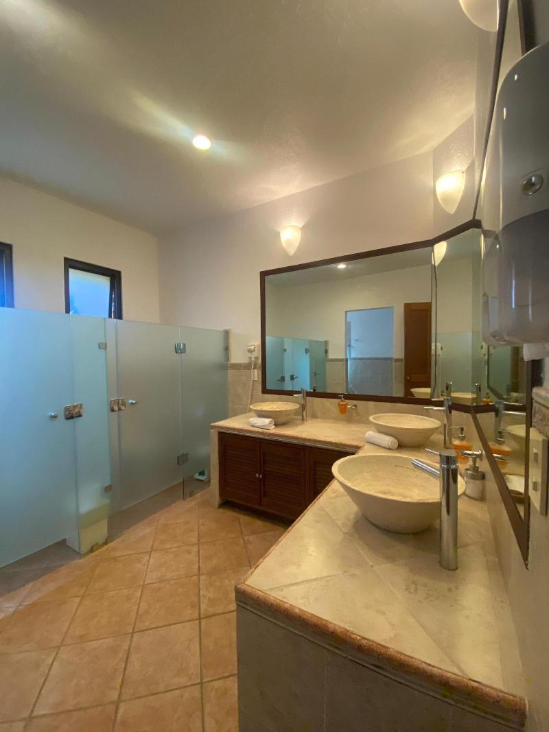 La Buena Vibra Retreat And Spa Hotel image