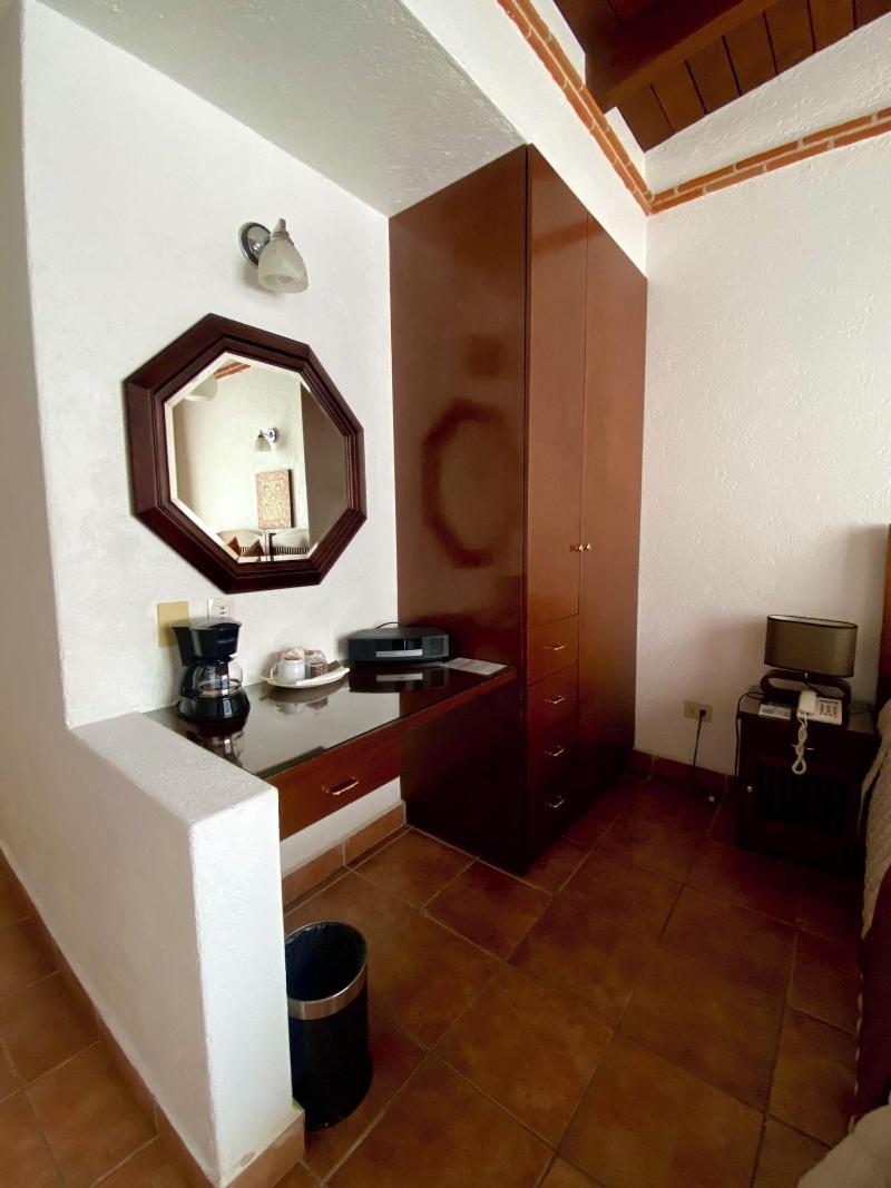 La Buena Vibra Retreat And Spa Hotel image
