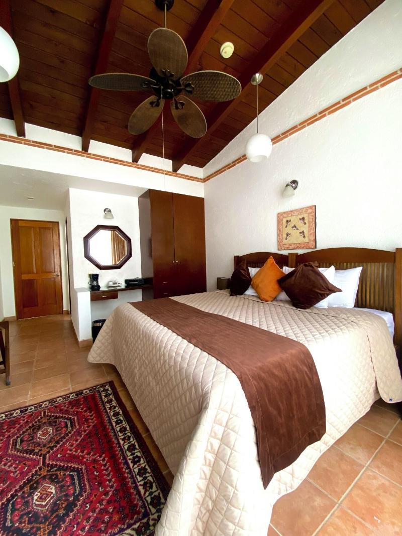 La Buena Vibra Retreat And Spa Hotel image
