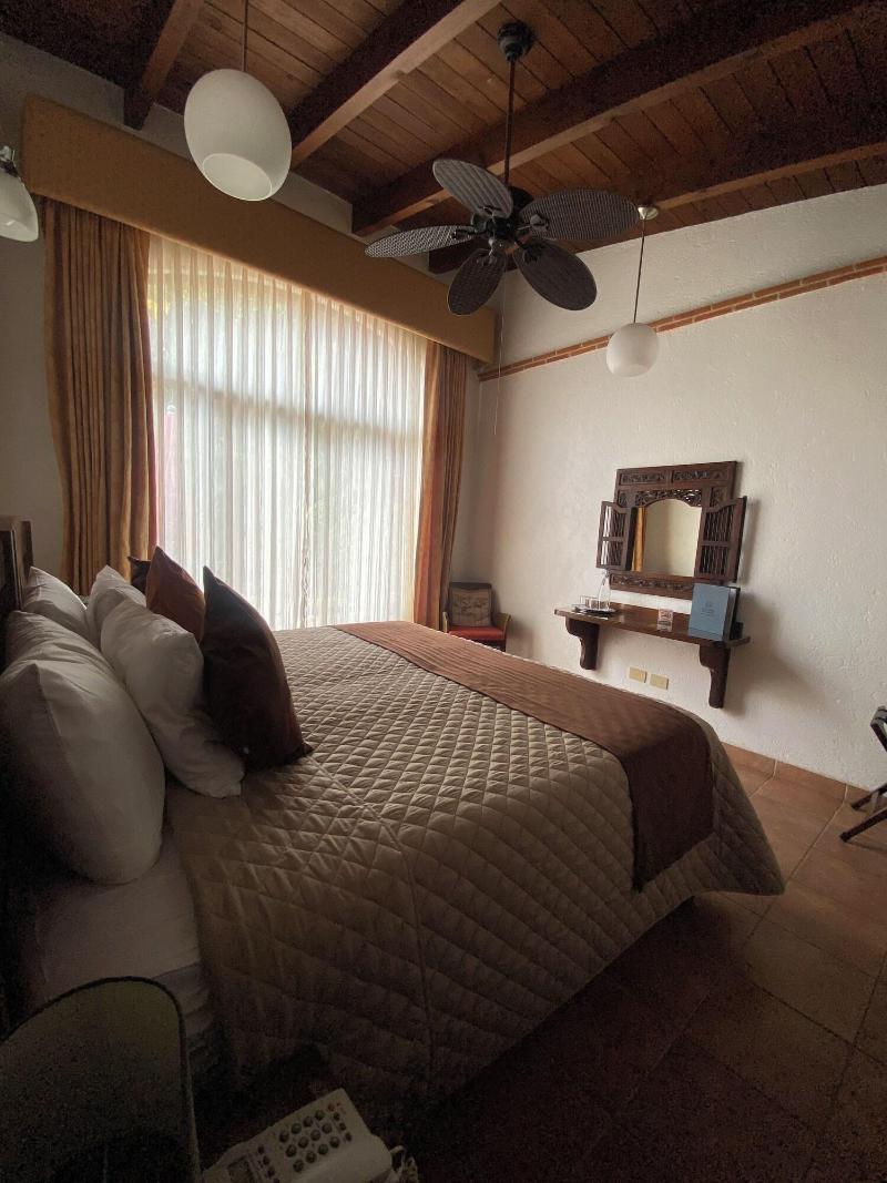 La Buena Vibra Retreat And Spa Hotel image