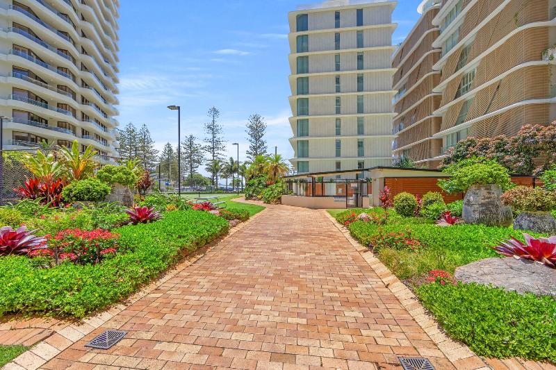 Burleigh Beach Tower image