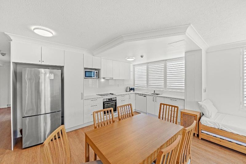 Burleigh Beach Tower image