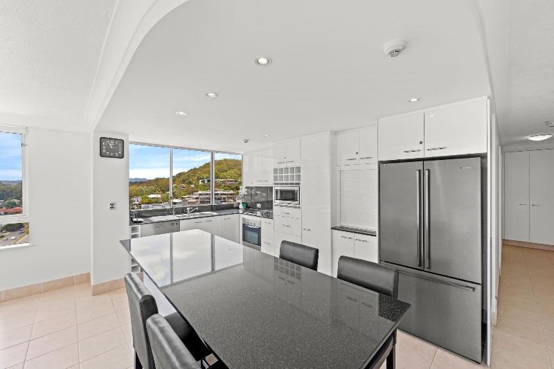 Burleigh Beach Tower image