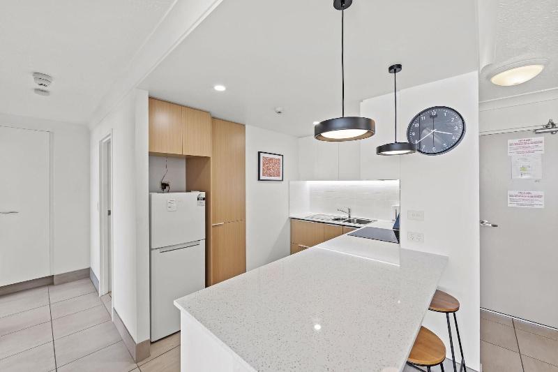 Burleigh Beach Tower image