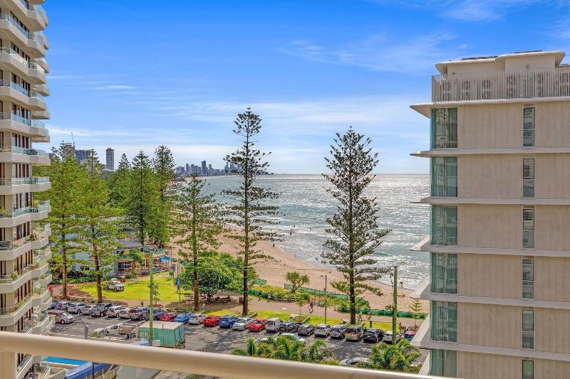 Burleigh Beach Tower image