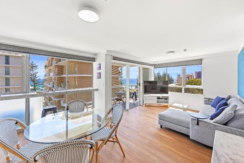 Burleigh Beach Tower image