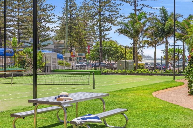 Burleigh Beach Tower image