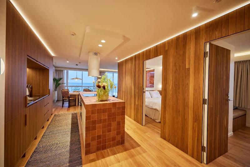 Burleigh Beach Tower image