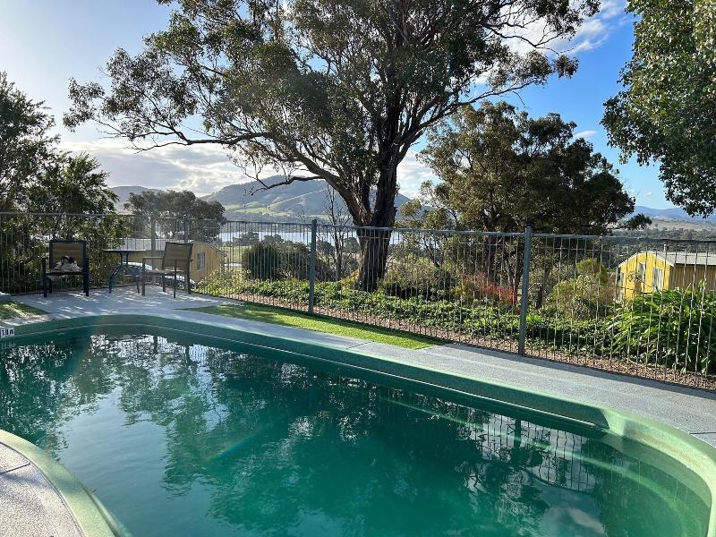 Burnt Creek Cottages Mansfield image