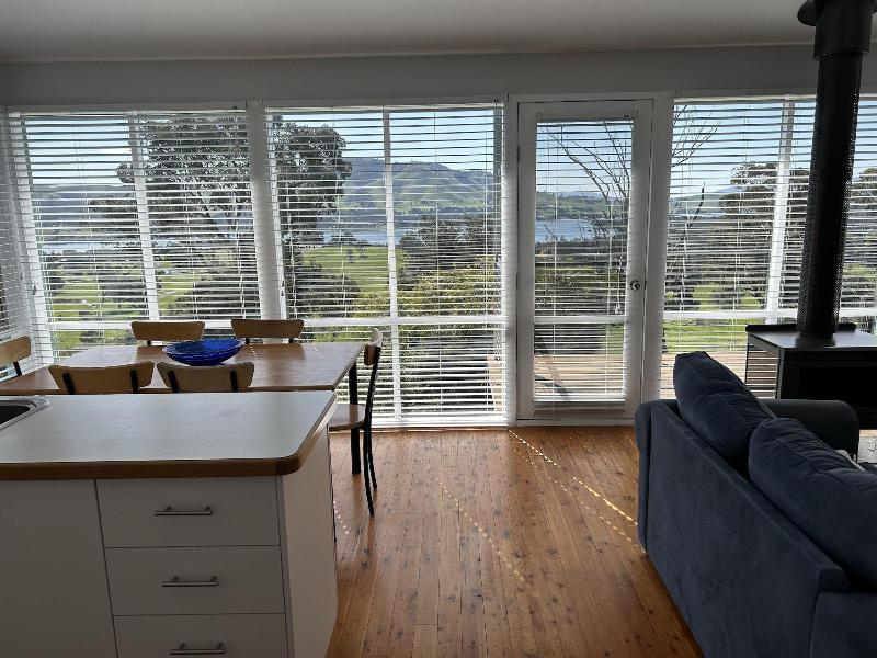 Burnt Creek Cottages Mansfield image