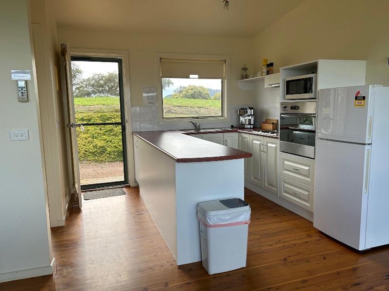 Burnt Creek Cottages Mansfield image