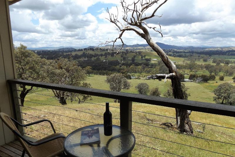 Burnt Creek Cottages Mansfield image
