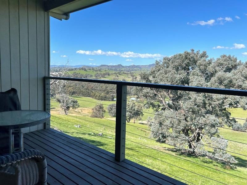 Burnt Creek Cottages Mansfield image