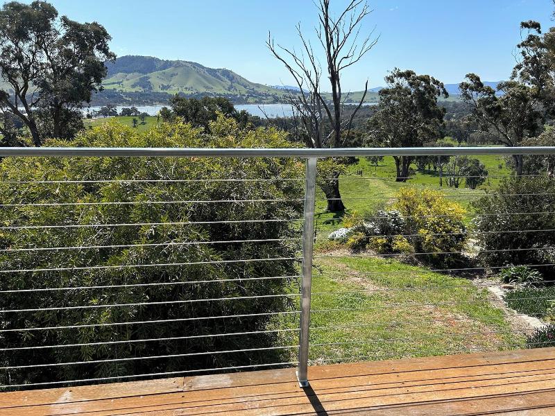 Burnt Creek Cottages Mansfield image