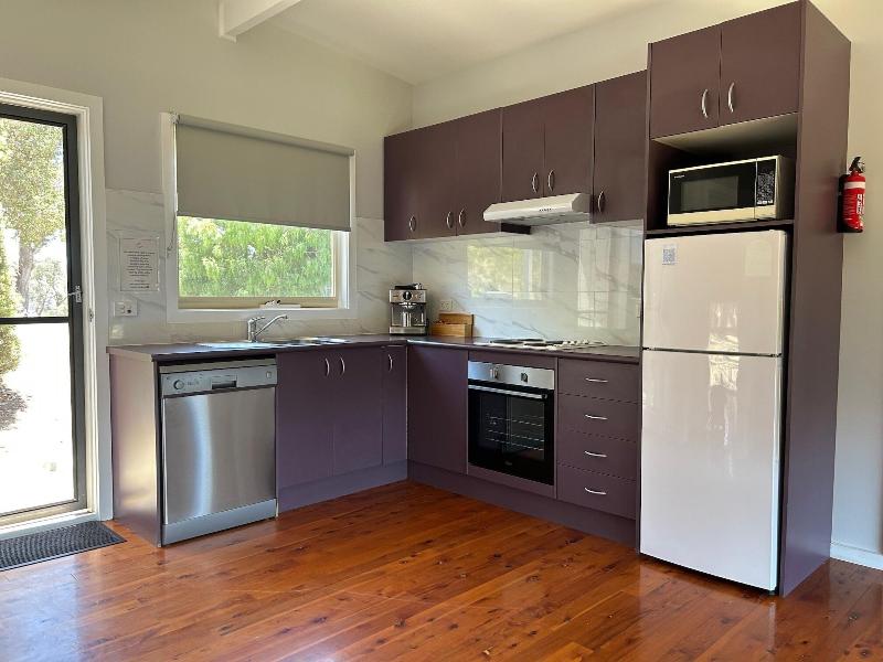 Burnt Creek Cottages Mansfield image