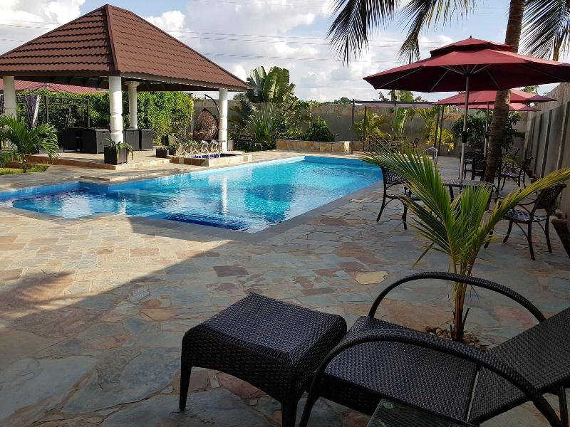 Sweet Garden Hotel image