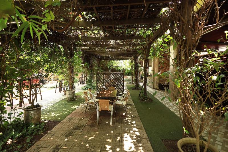 Sweet Garden Hotel image