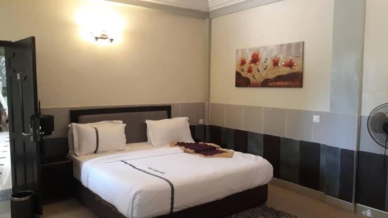 Sweet Garden Hotel image