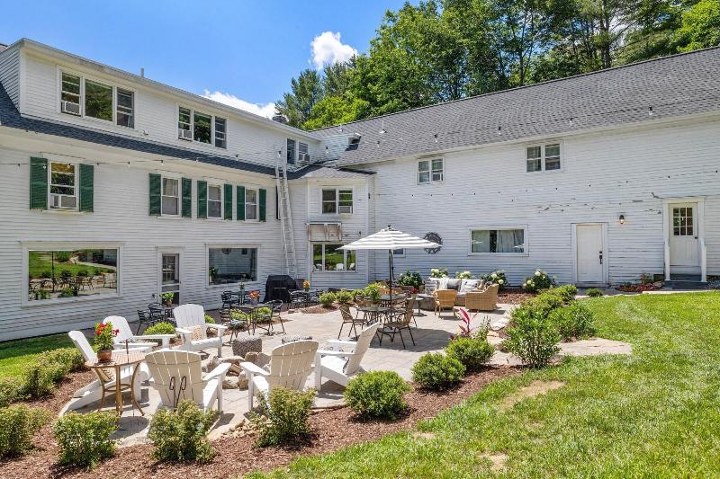 Inn On Golden Pond image
