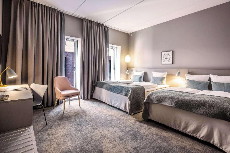 Hotel Odeon image