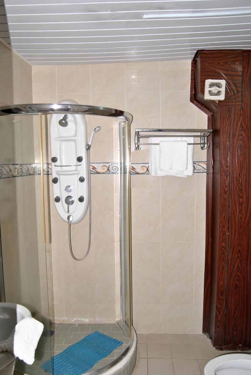 Riviera Hotel Benin image