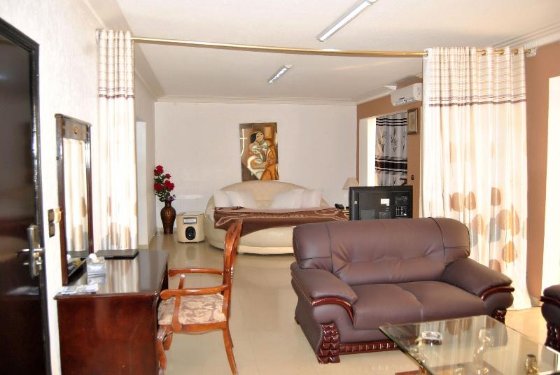 Riviera Hotel Benin image