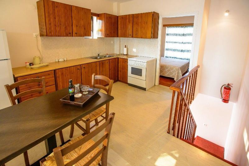 Moireas Apartments image