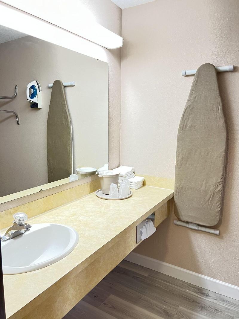 Viking Arms Inn image