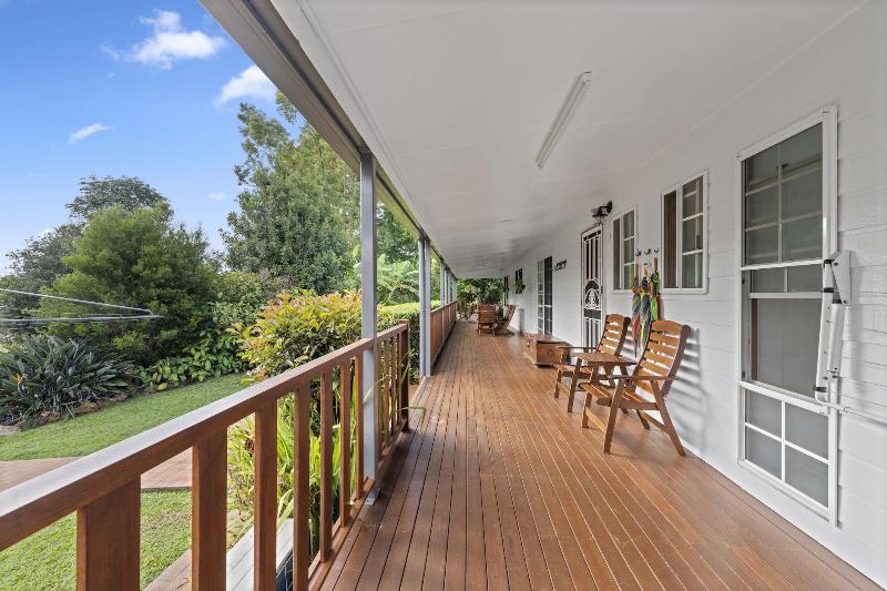 Birds N Bloom Cottages image