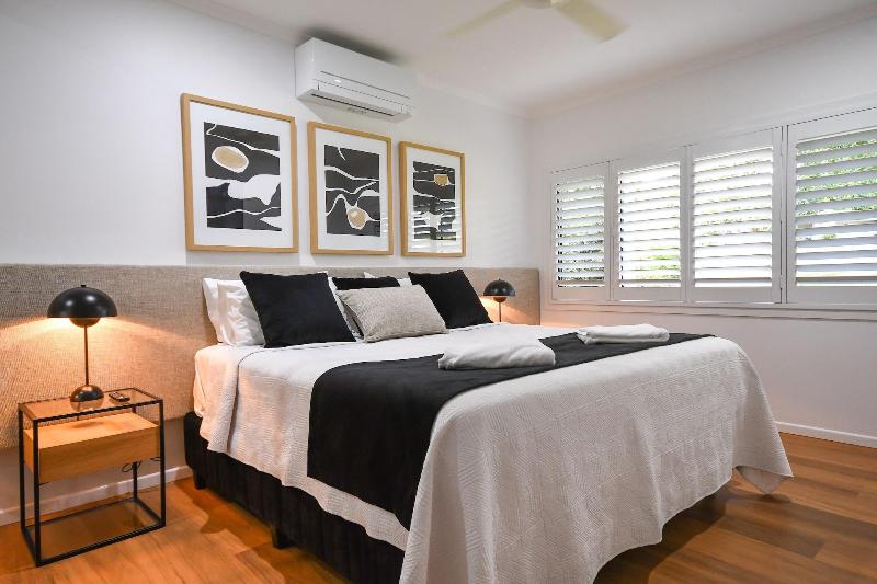 Birds N Bloom Cottages image