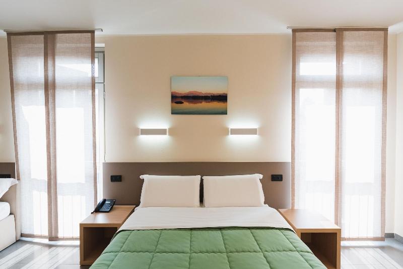 Hotel Parini - Image 3