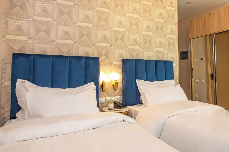 Newport Hotel Kutaisi image