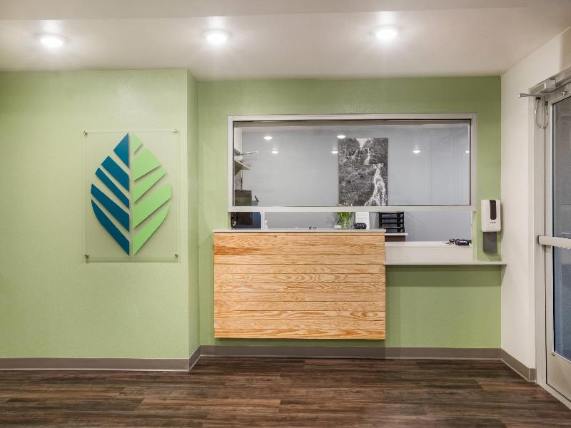 Woodspring Suites Atlanta Newnan image