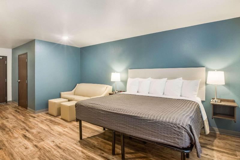 Woodspring Suites Atlanta Newnan image