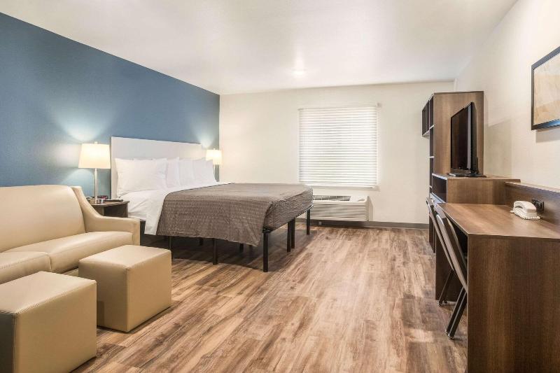 Woodspring Suites Atlanta Newnan image