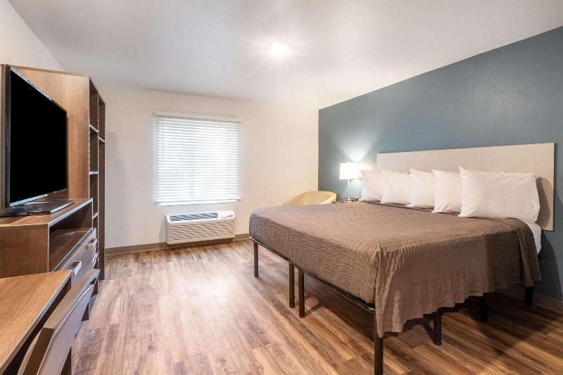 Woodspring Suites Atlanta Newnan image