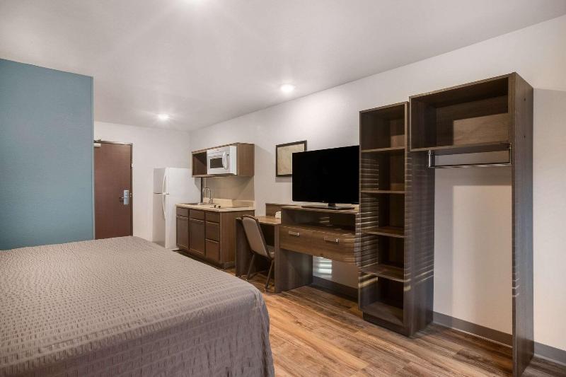 Woodspring Suites Atlanta Newnan image