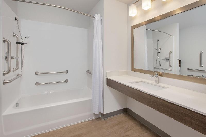 Woodspring Suites Atlanta Newnan image