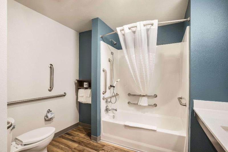 Woodspring Suites Atlanta Newnan image