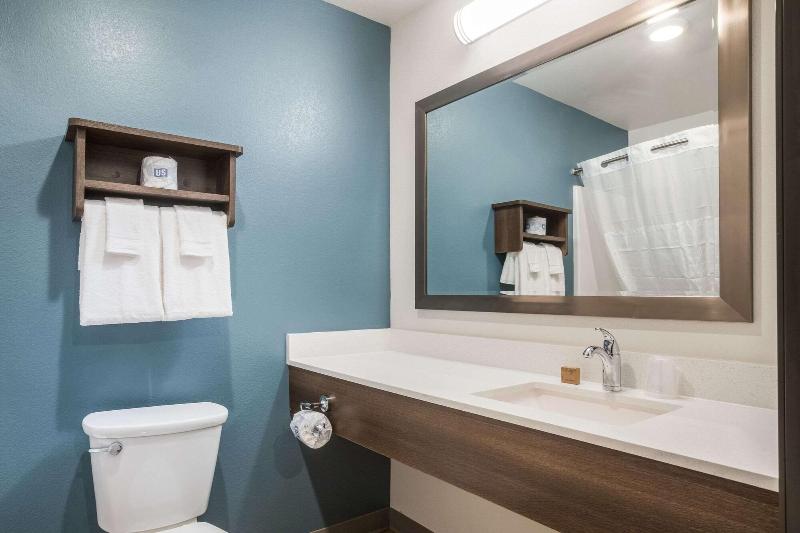 Woodspring Suites Atlanta Newnan image