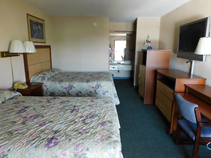 Camilla Inn Suites image