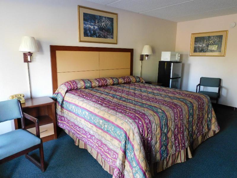 Camilla Inn Suites image