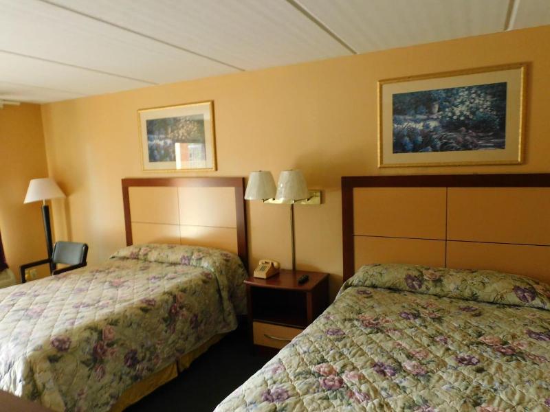 Camilla Inn Suites image