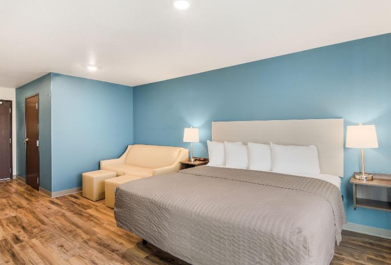 Woodspring Suites Thornton North Denver image