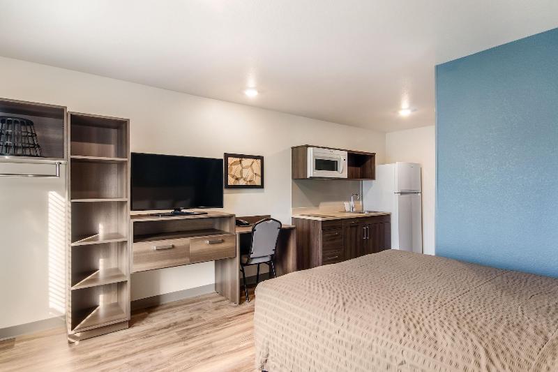 Woodspring Suites Thornton North Denver image