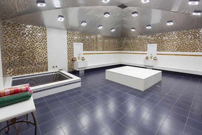 La Defense Hotel Yerevan image